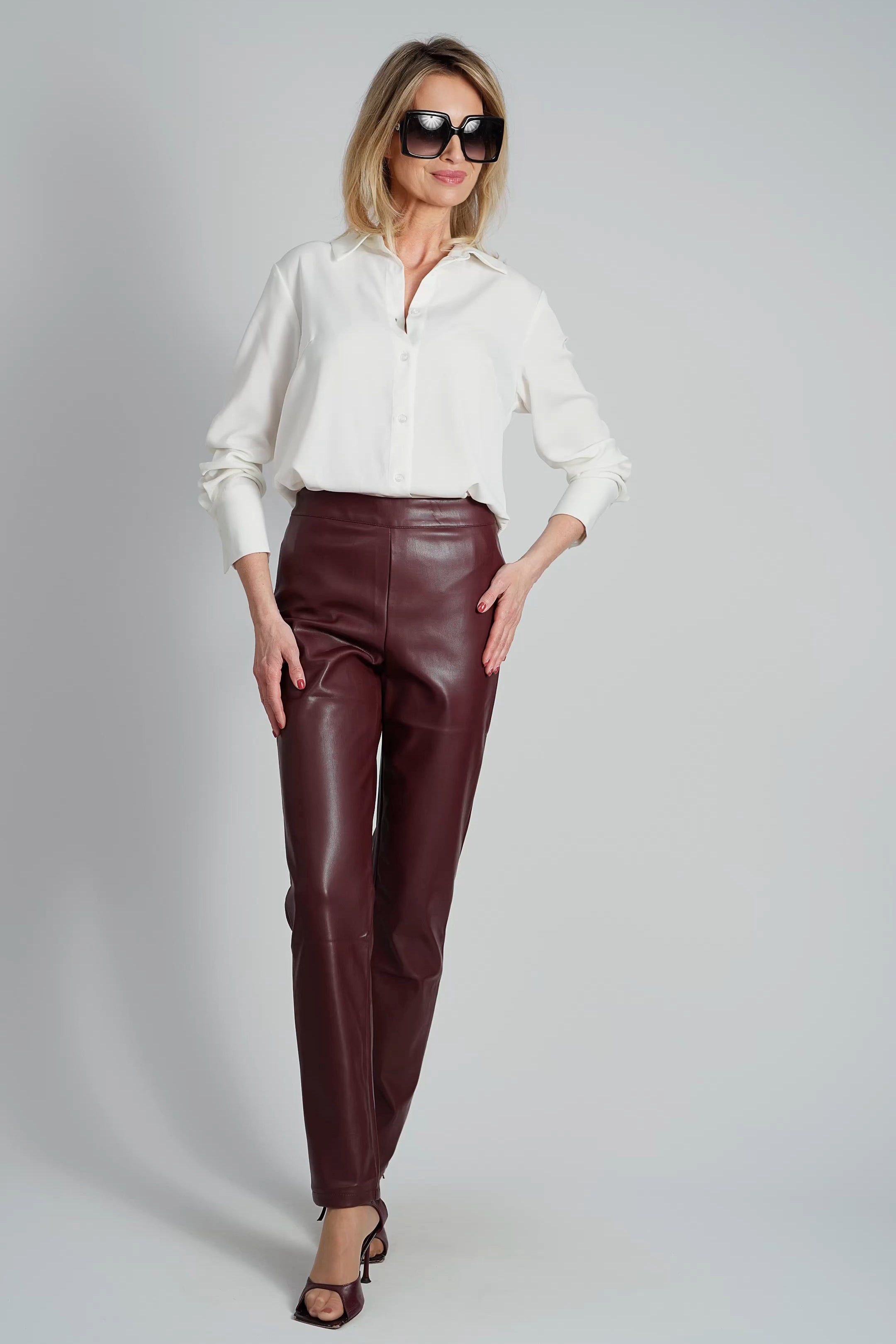 Bordeauxrode imitatieleren broek met smalle pijpen-MyEssentials