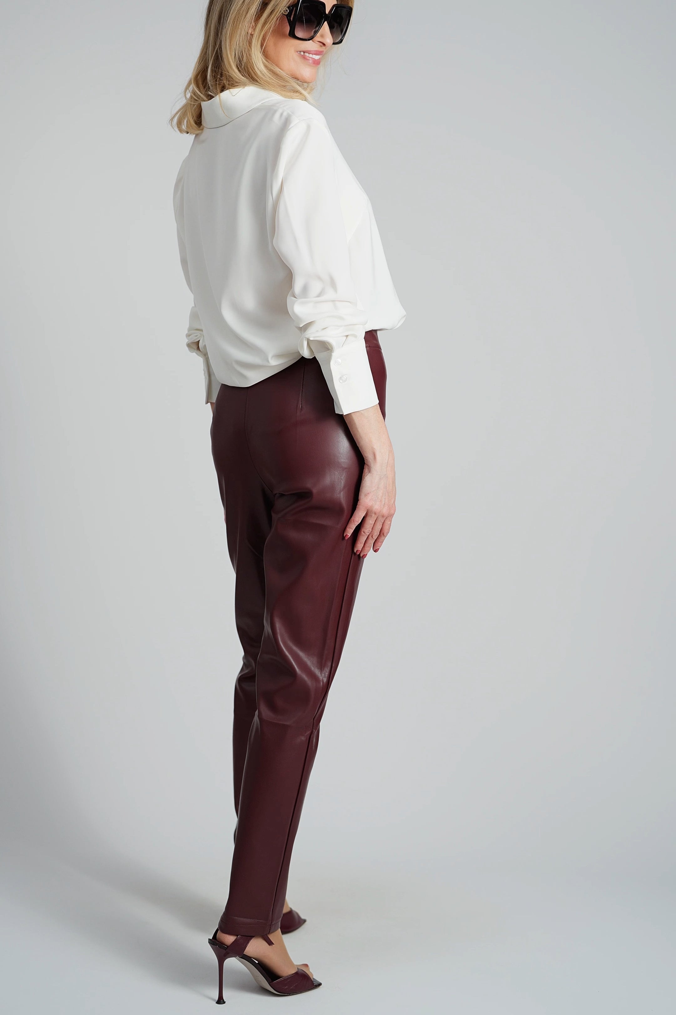 Bordeauxrode imitatieleren broek met smalle pijpen-MyEssentials