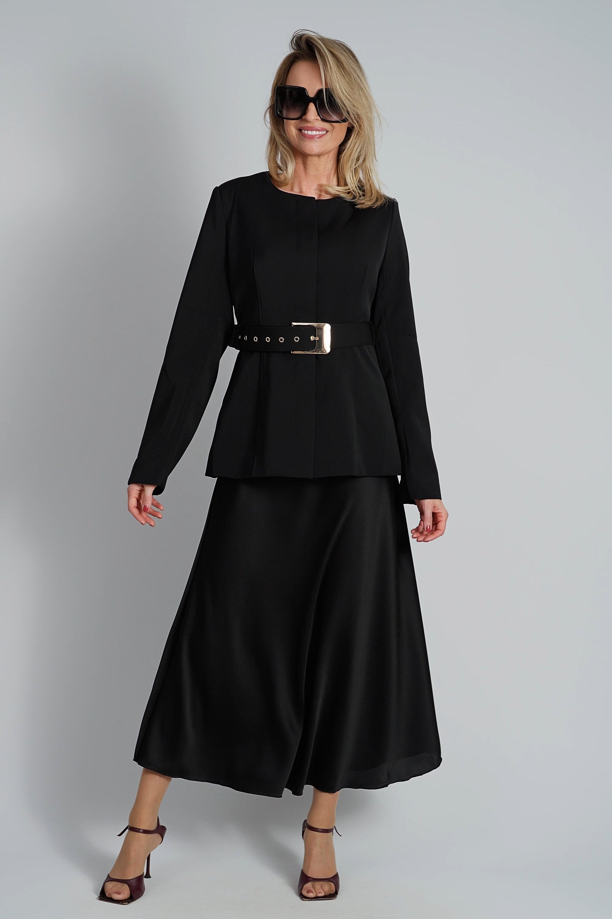 Zwart jasje met riem-MyEssentials