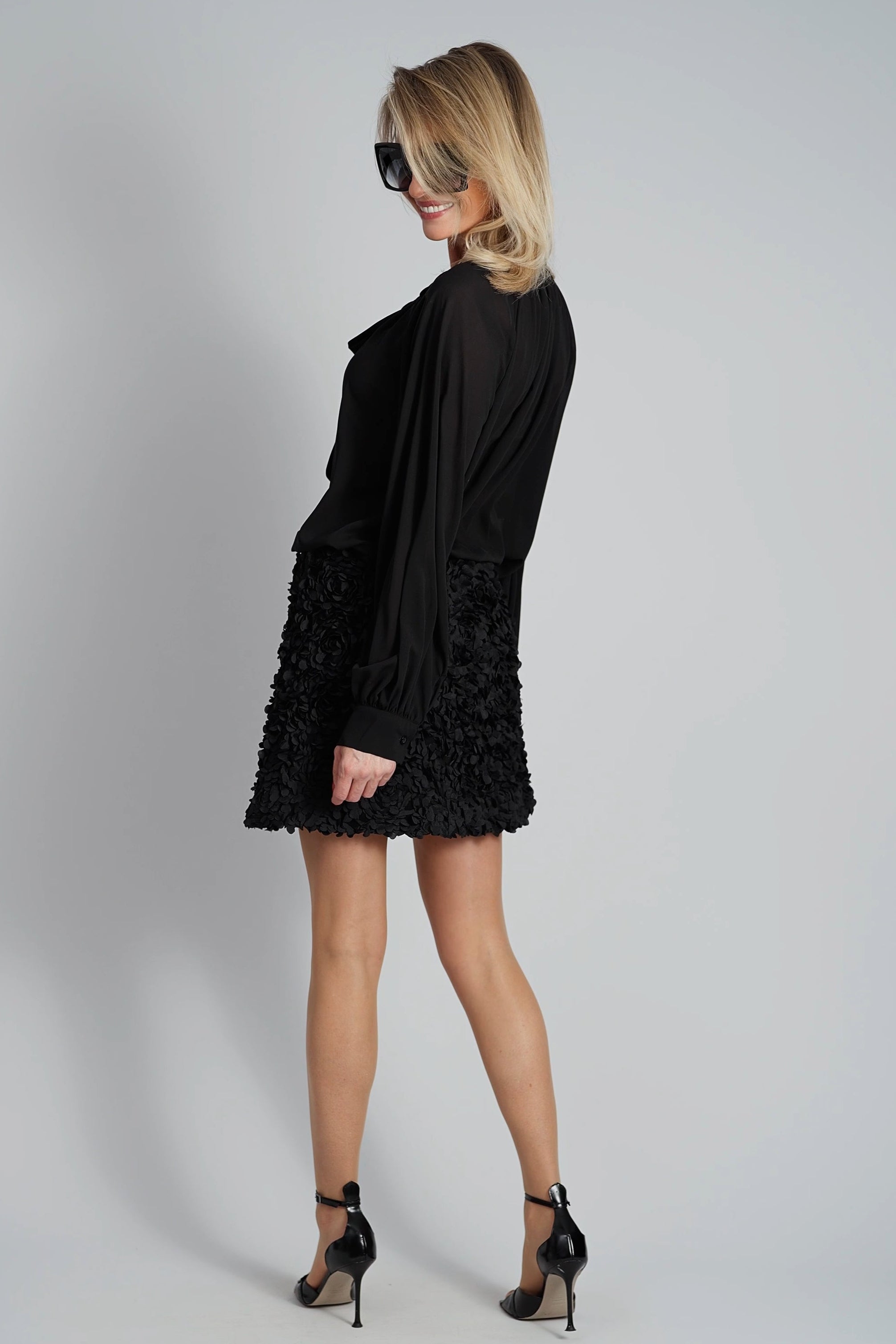 Zwarte blouse met strik-MyEssentials